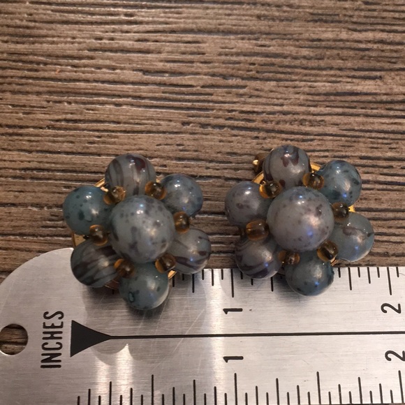 Vintage Beaded Clip Earrings Flower Shape - Picture 7 of 8